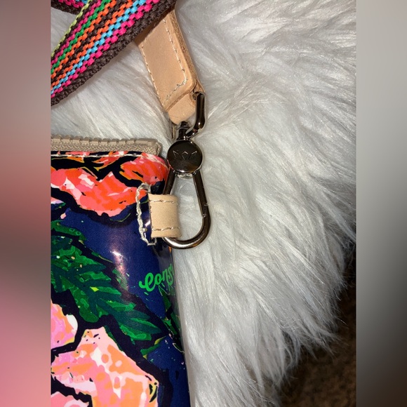 Beautiful Consuela Downton Crossbody Everleigh - Picture 13 of 16